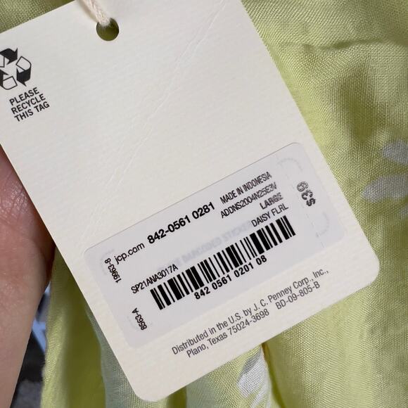 a.n.a. women's size Large yellow long sleeved floral blouse, daisies Spring 2393 - Picture 7 of 7